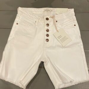 NEW! Bohme White Frayed Denim Shorts Size 26 Women’s Girls